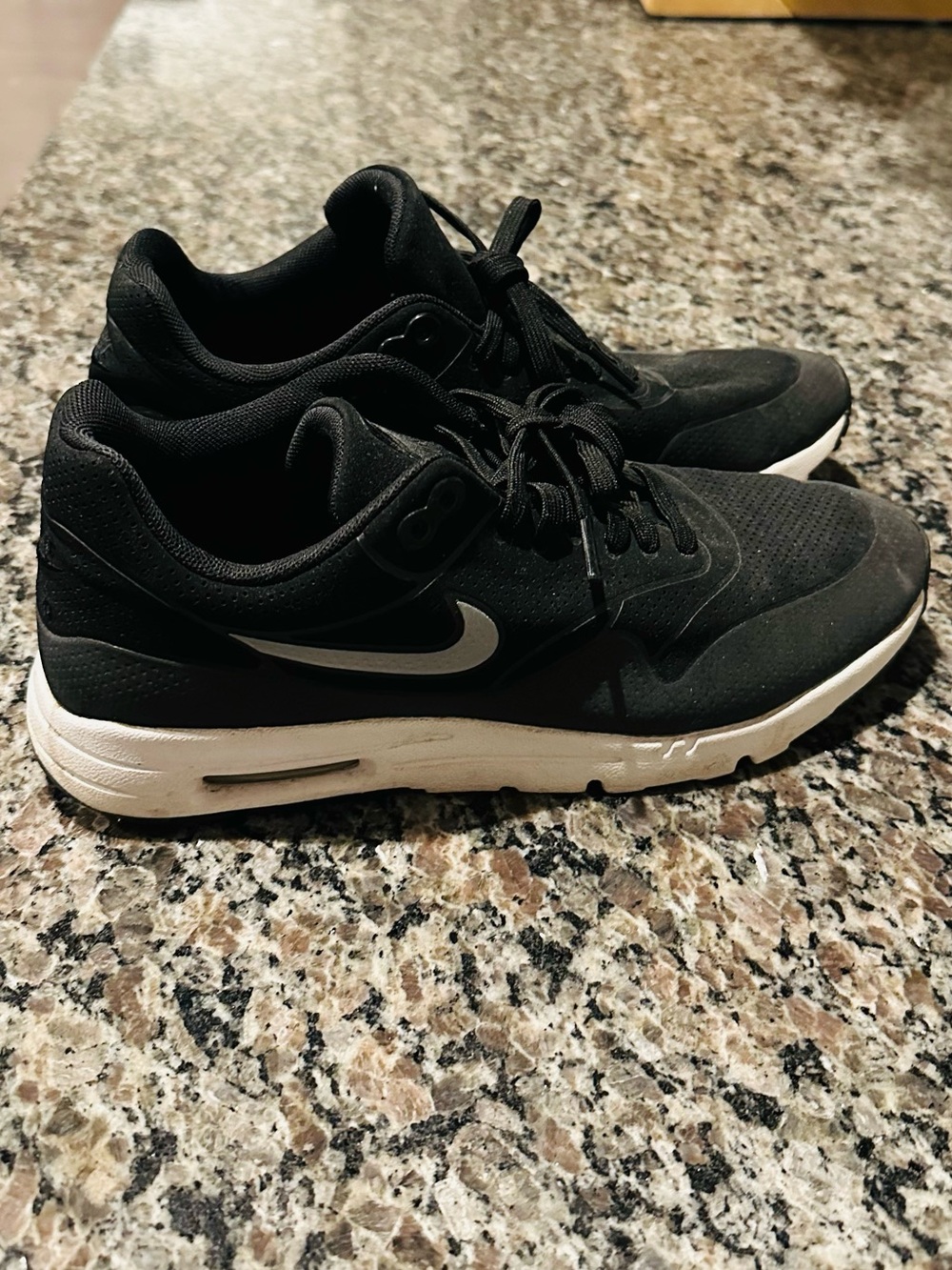 Nike Women’s Black Air Max Casual Sneakers